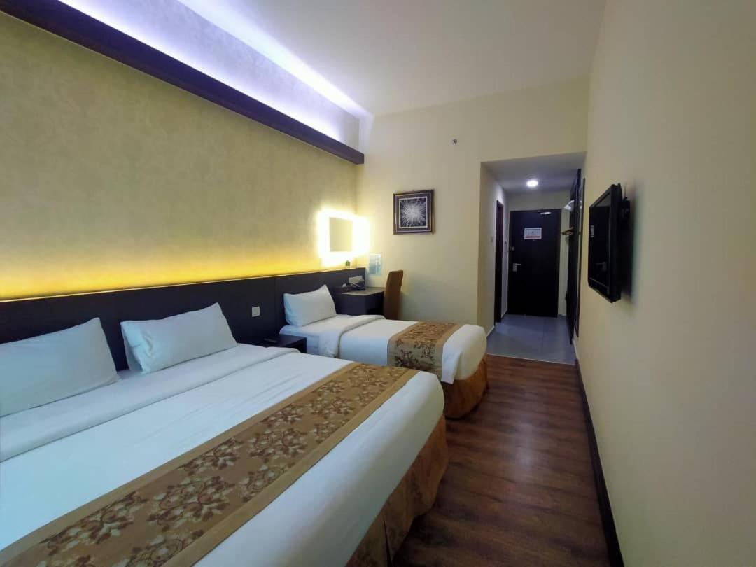 Midcity Hotel Melaka Екстериор снимка