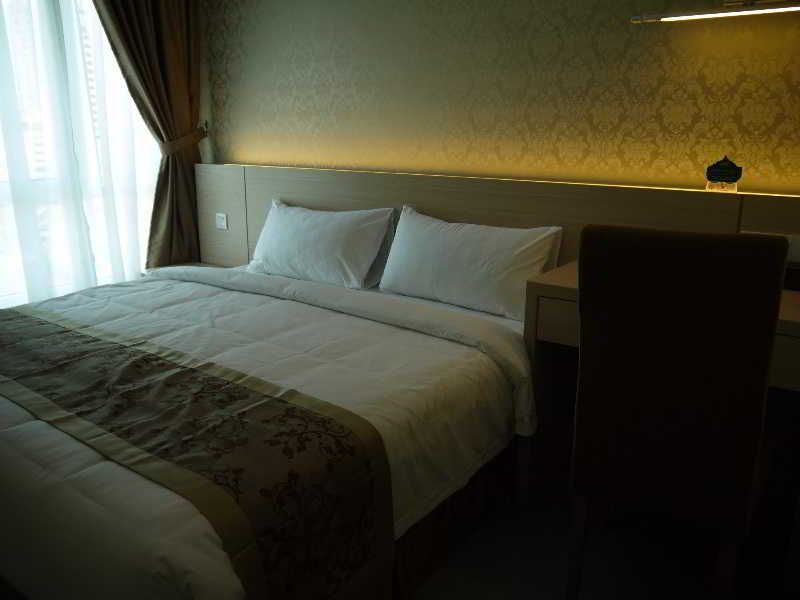 Midcity Hotel Melaka Екстериор снимка
