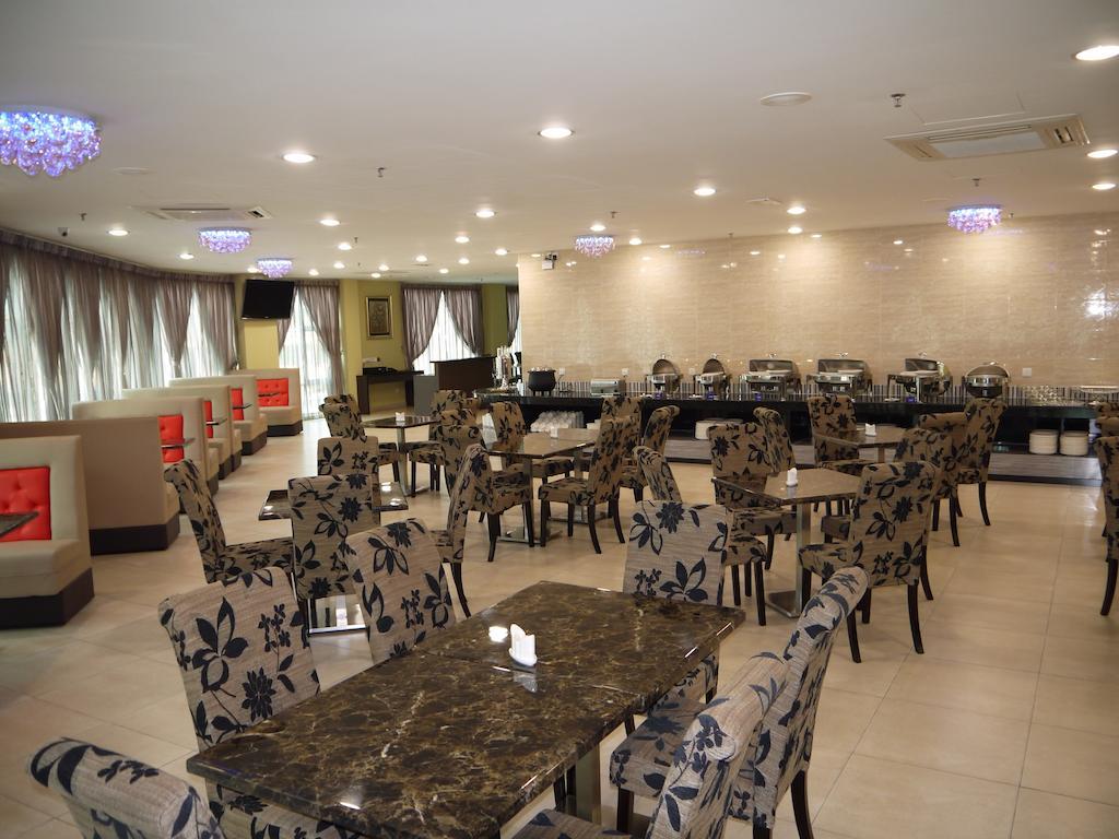 Midcity Hotel Melaka Екстериор снимка